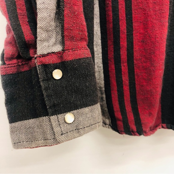 Vintage Wrangler Western Shirt Red Black Gray Stripe - Picture 5 of 16